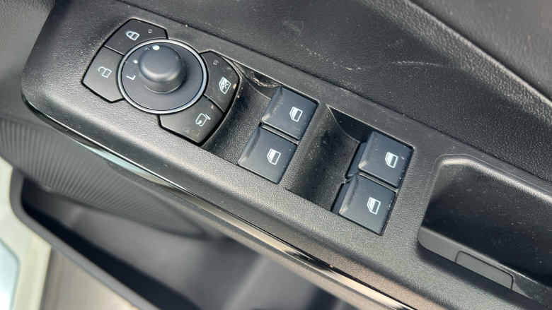 Ford Puma 1.0 EcoBoost Hybrid mHEV ST-Line 5dr Petrol Hatchback